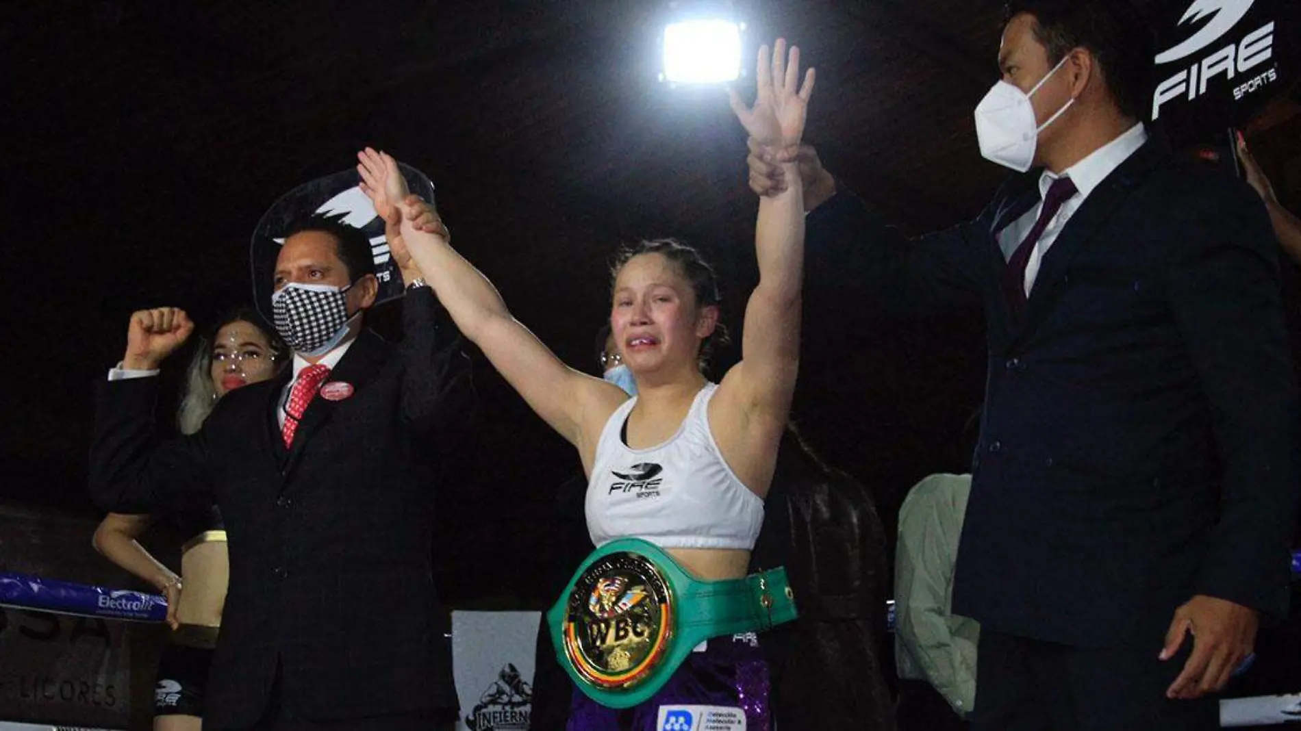 Marilyn Badillo es ya campeona del peso mini mosca